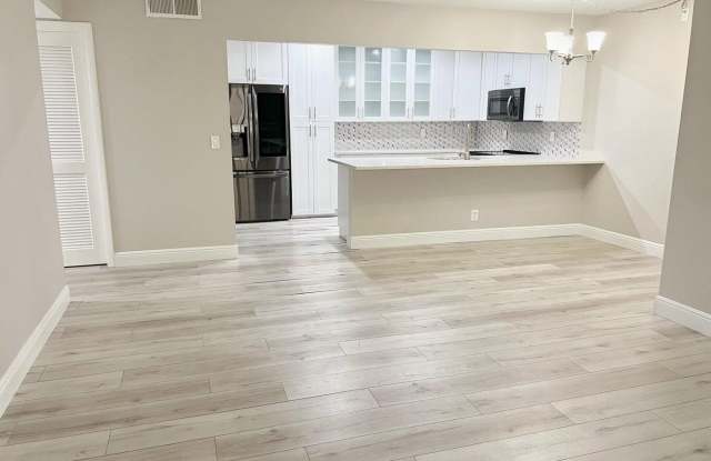 1006 Green Pine Boulevard photos photos