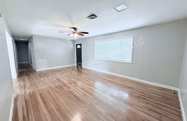 3BR/2BA For Rent Gallery 4