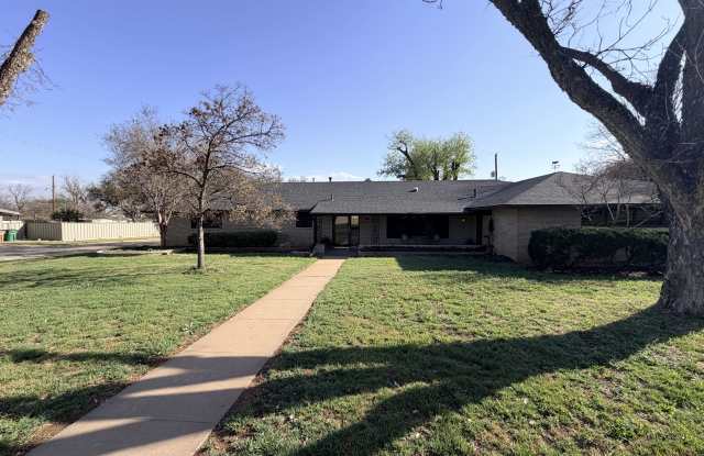 2601 Oxford Avenue photos photos