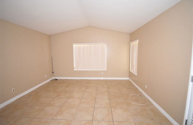 1525 Stanislaus Dr Gallery 4