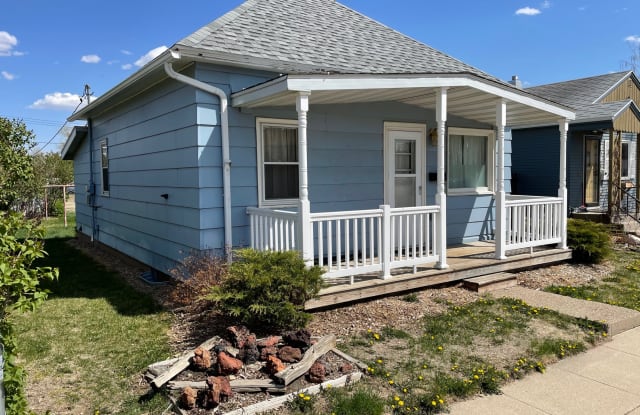 610 6th Ave W photos photos