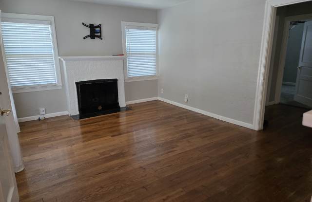 1732 Virginia Avenue Gallery 4