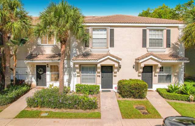 Beautiful 2 bedroom 2.5 bath Townhouse in West Palm Beach Gallery 1
