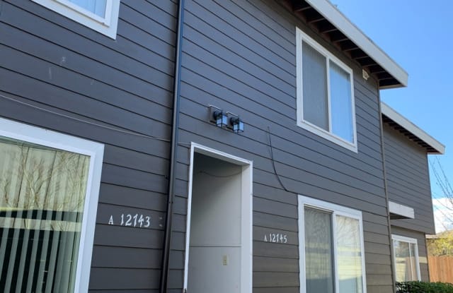 12743 Green Wood Ave N - 12743 Greenwood Ave N, Seattle, WA 98133