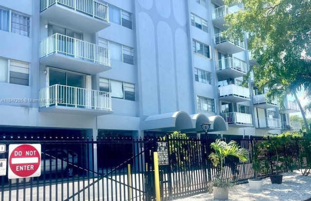 1470 NE 125th Ter photos photos 1470 NE 125th Ter photos photos