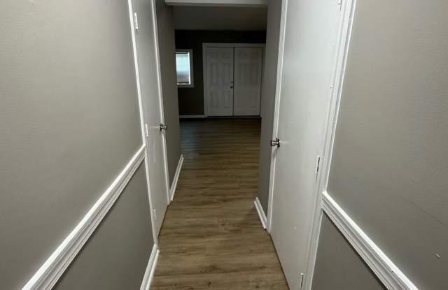 101 Aqua Ct Gallery 1