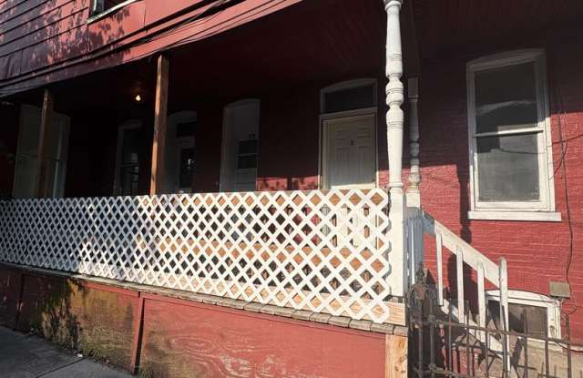 Available Now! 1 bedroom apartment. photos photos