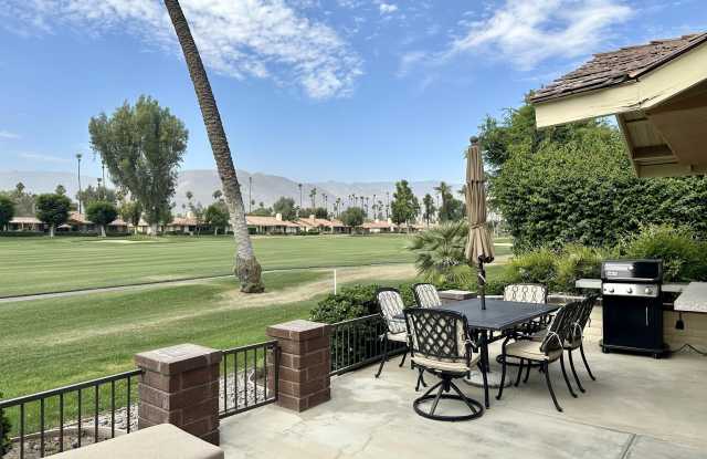 217 Las Lomas Gallery 2