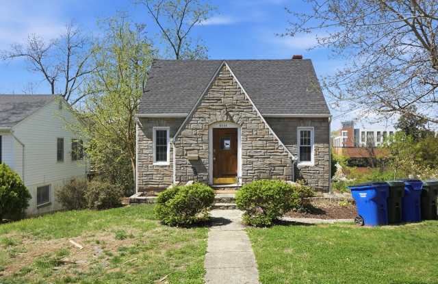 8404 48th Avenue photos photos