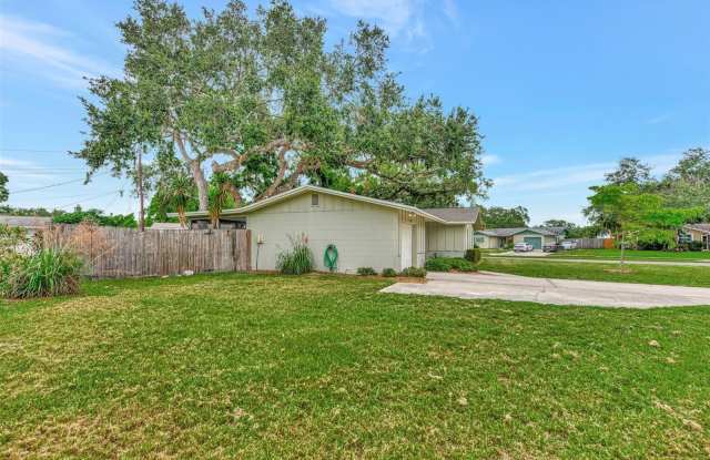 5429 STARWOOD PLACE Gallery 3
