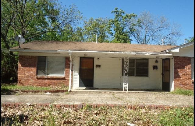 211 West I Street - 211 West I Street, North Little Rock, AR 72116