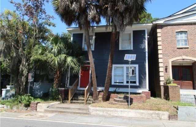 724 W Victory Drive Gallery 2