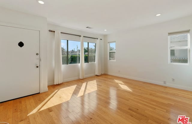 245 S Lamer St - 245 South Lamer Street, Burbank, CA 91506
