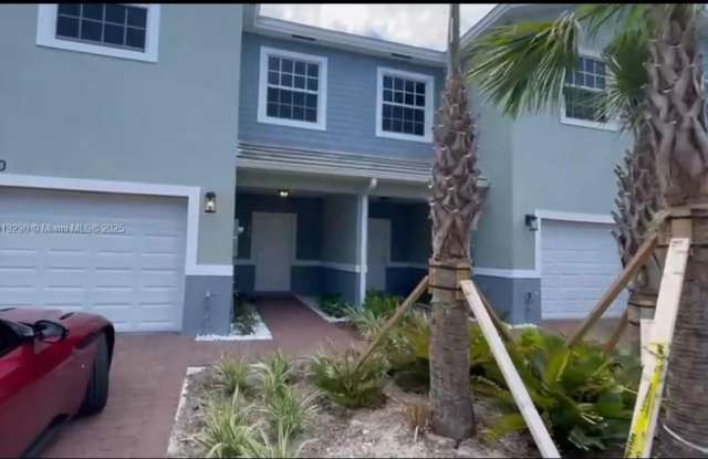 1350 Crystal Way photos photos