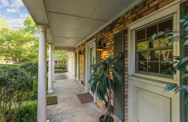 1385 Bubbling Creek Road Gallery 4