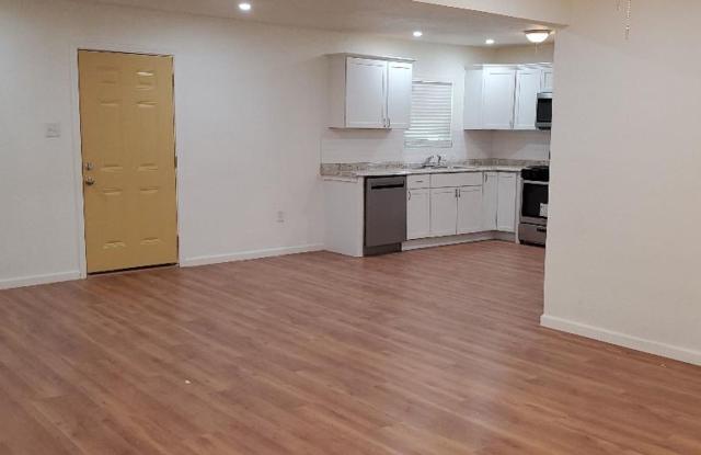 Month to Month Lease only Gallery 4