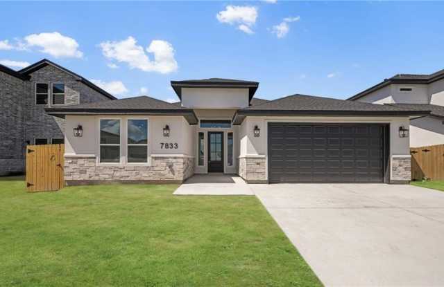 7833 Leylah Drive - 7833 Leyla Drive, Corpus Christi, TX 78414