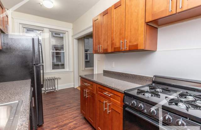Large 1 bedroom updated unit in the heart of Fenway! - 1167 Boylston Street, Boston, MA 02215