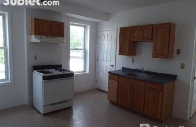 354, Hampden, St. - 354 Hampden Street, Holyoke, MA 01040