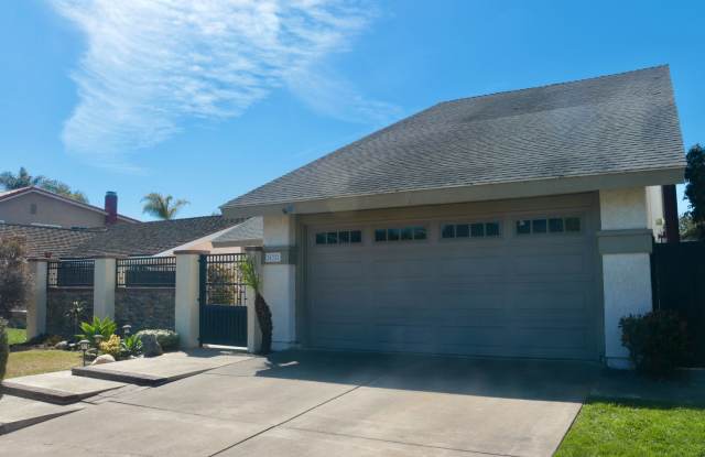 Large 5 Bedroom Single Family Home Near Dana Point High School photos photos