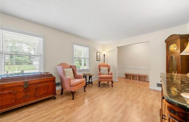 2866 London Court SE Gallery 3