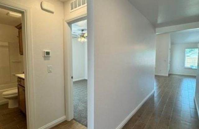 20090 Woodrock Street Gallery 2