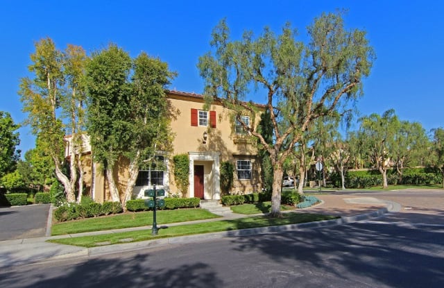 35 Meadow - 35 Meadow Vly, Irvine, CA 92602