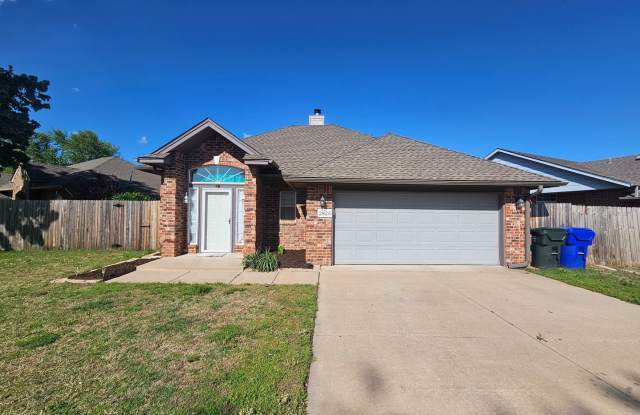 (3) Bed/(2) Bath Avail NOW! Storm Shelter! photos photos