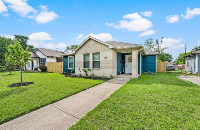 2522 Kingston Street - 2522 Kingston Street, Dallas, TX 75211 2522 Kingston Street - 2522 Kingston Street, Dallas, TX 75211