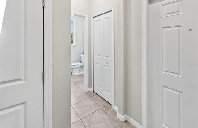 15504 FLORENCE HOLLOW Place Gallery 3