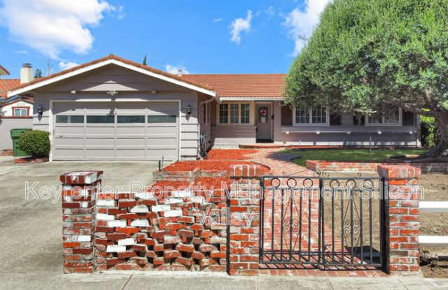 373 Redwood Ave - 373 Redwood Avenue, Santa Clara, CA 95051