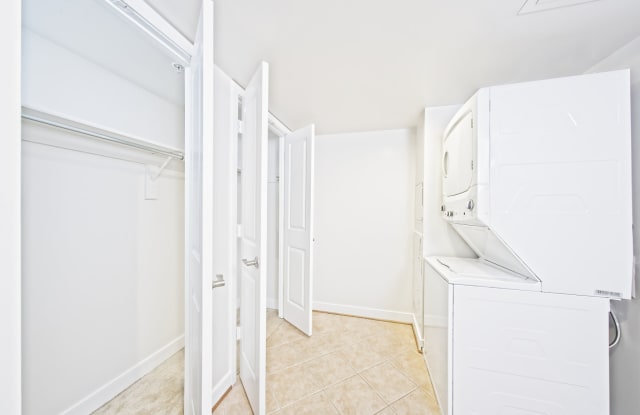 Thomas Place photos photos