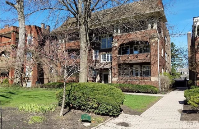 2707 Lancashire Rd - 2707 Lancashire Road, Cleveland Heights, OH 44106