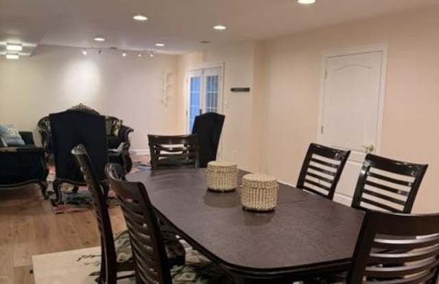 10582 CANTERBERRY Road Gallery 2