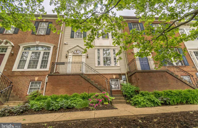 8159 SKELTON CIRCLE - 8159 Skelton Circle, Merrifield, VA 22042