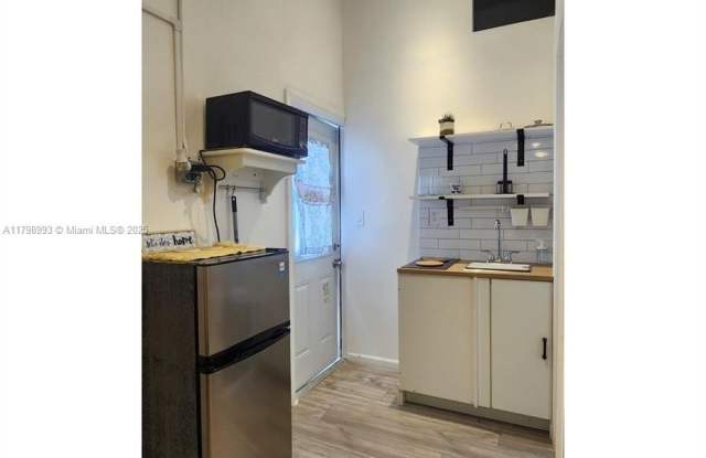 1271 NE 153rd St photos photos
