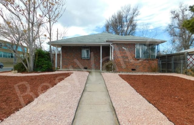 1301 Del Mar Pkwy - 1301 Del Mar Parkway, Aurora, CO 80010