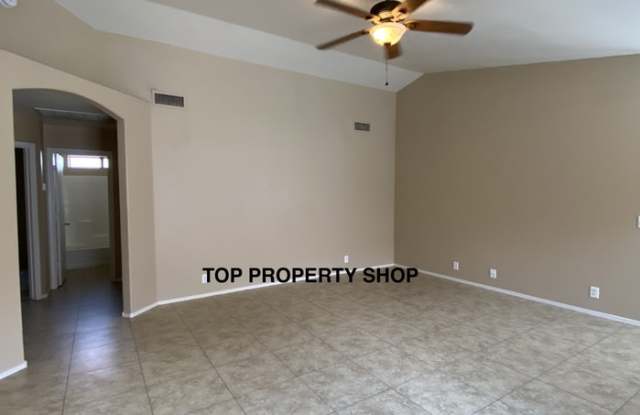 4502 East Amberwood Drive Gallery 2