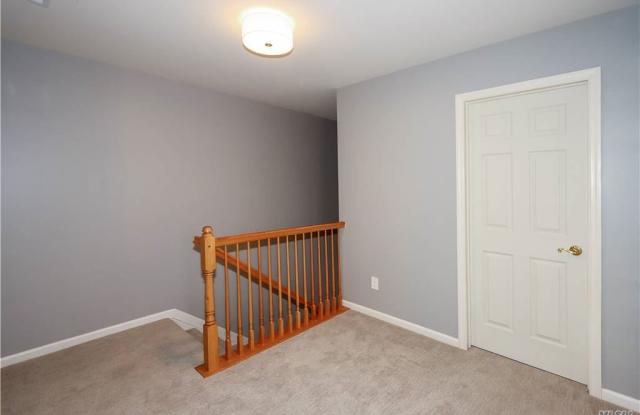 151 Brattle Cir Gallery 3