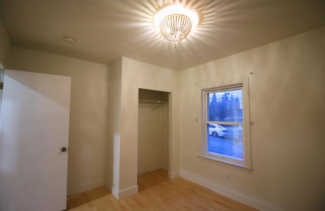 12630 24th Avenue South Gallery 3