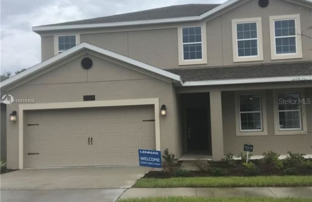 2369 CRESCENT MOON ST - 2369 Averner Dr, Kissimmee, FL 34746