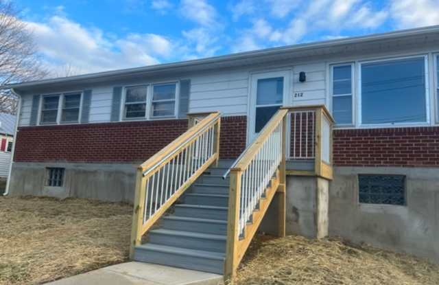 Recently Renovated Single Family photos photos