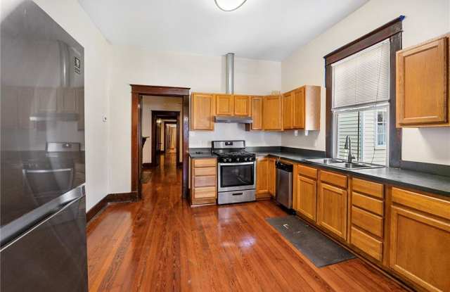 1707 Rousselin Drive Gallery 4