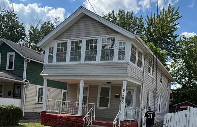 9505 Sladden Ave photos photos