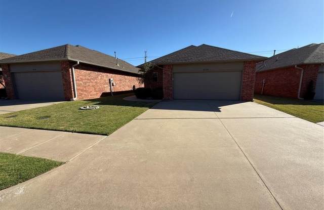 9220 Roadrunner Avenue - 9220 Roadrunner Avenue, Oklahoma City, OK 73139