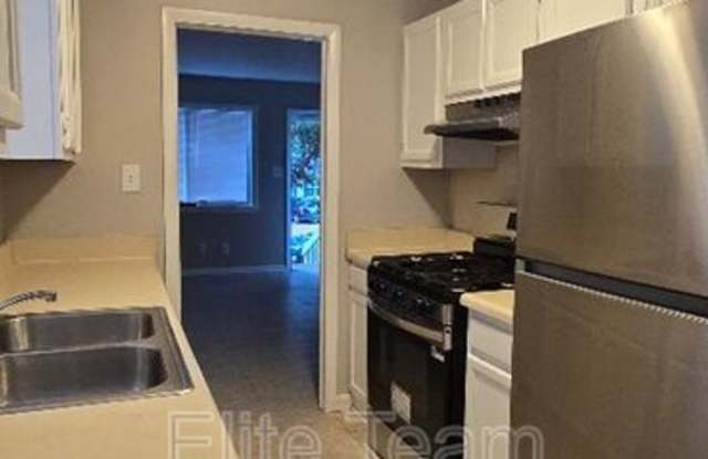 1803 Darbrook Dr Gallery 2