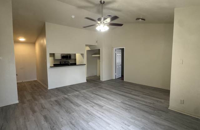 7548 Windsor Oaks photos photos
