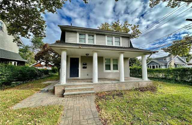 95 Grove Street - 95 Grove Street, Lynbrook, NY 11563