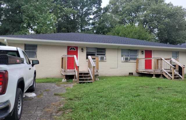 911 Harrell Ave - 911 Harrell Avenue, Dyersburg, TN 38024
