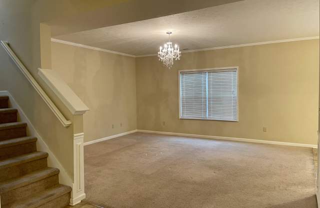 1672 Silverton Drive Gallery 4